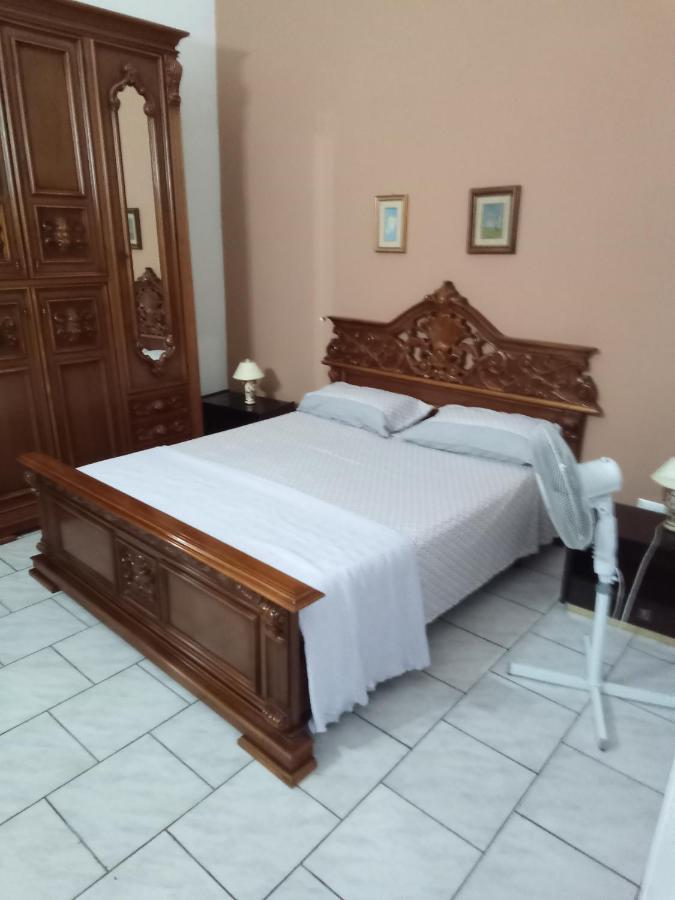 Gisira Appartment Катания Экстерьер фото